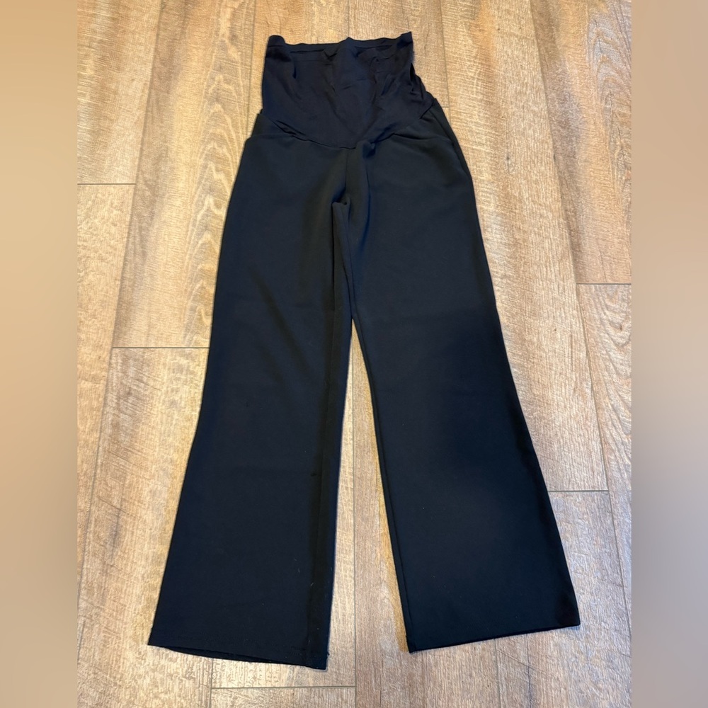 Maternity Women Black Crop Pants Size Small - SoHo Maternity